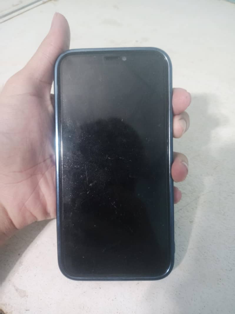 Apple iPhone 11 Pro 2