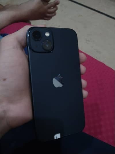 Apple iPhone 13