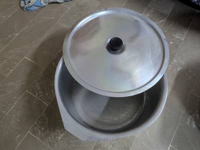 deep cooking pot