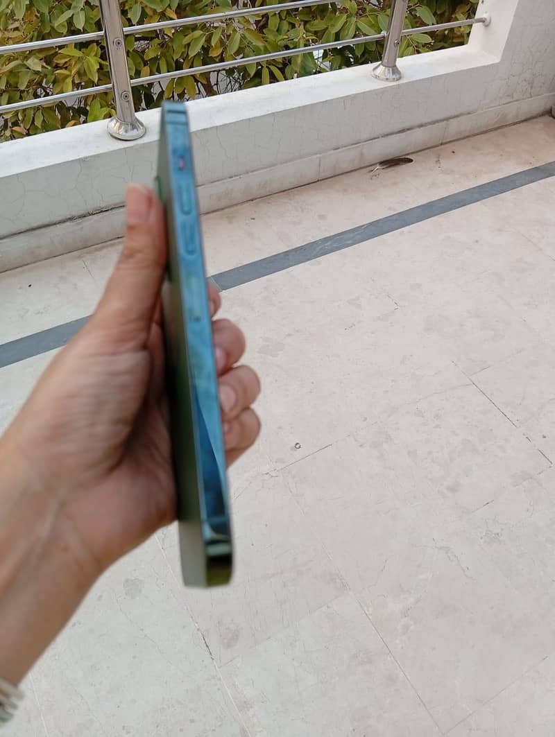 Apple iPhone 13 Pro Max 1