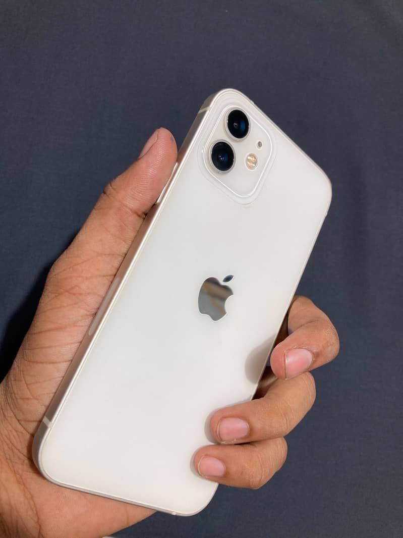 Apple iPhone 12 5