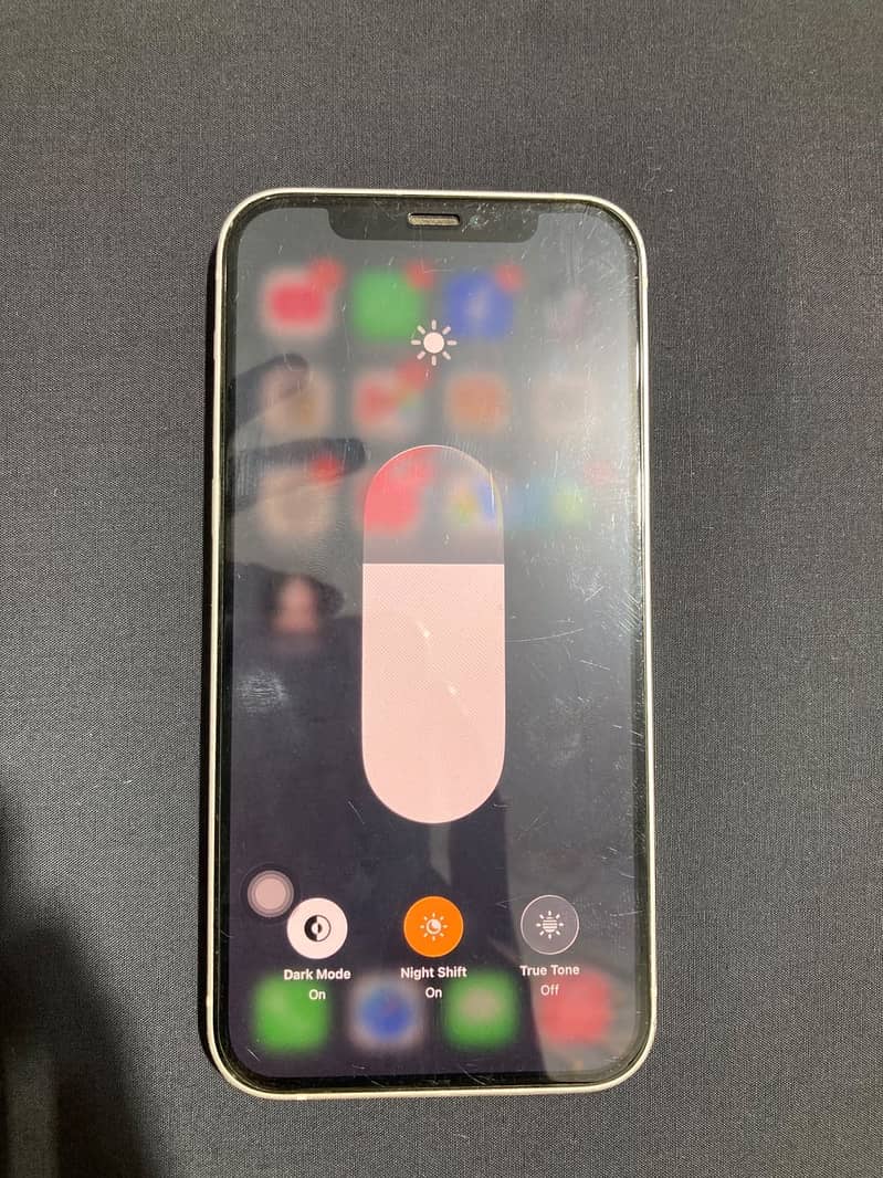 Apple iPhone 12 6