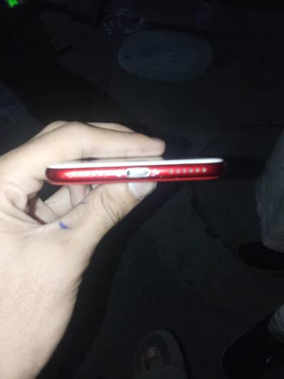 Apple iPhone 7