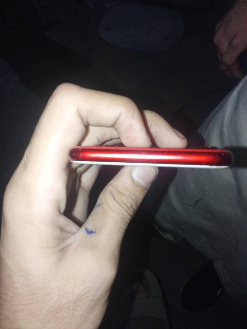 Apple iPhone 7 1