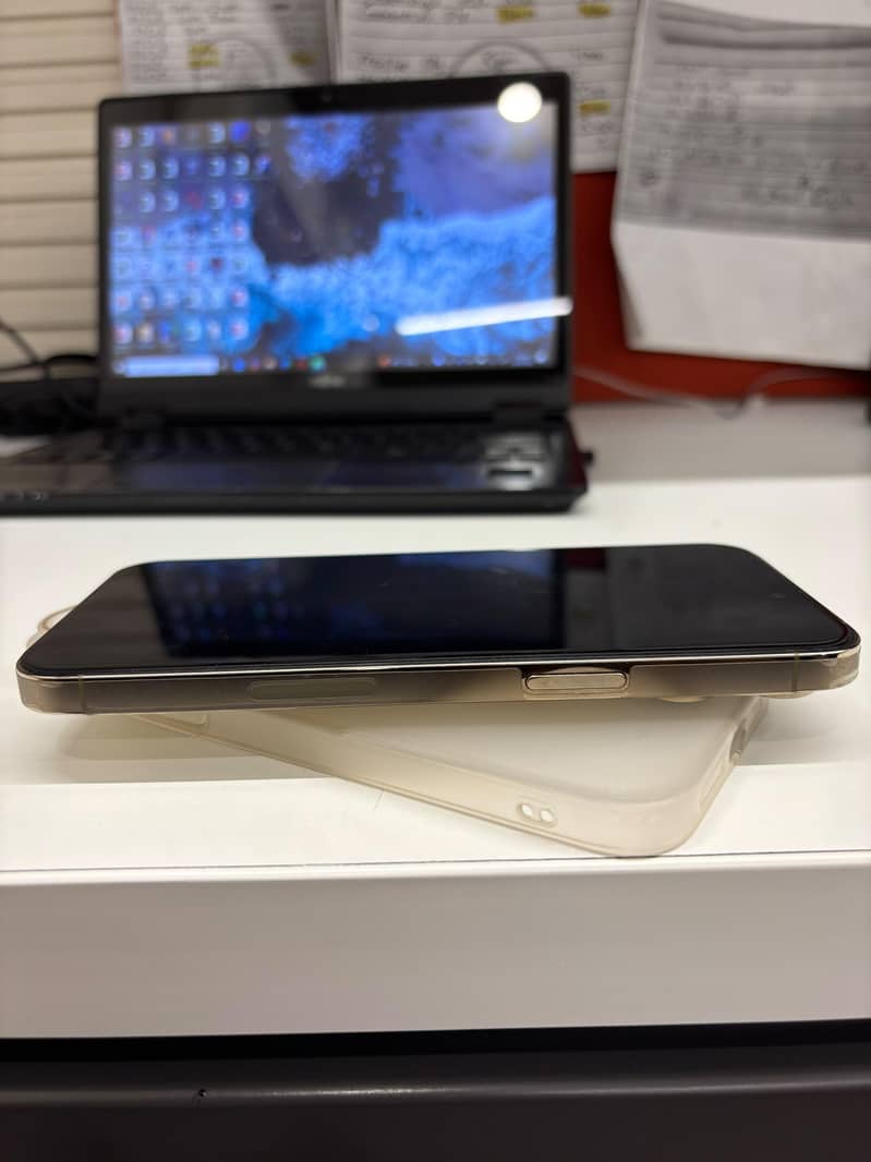 Apple iPhone 14 Pro Max 4