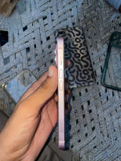 iPhone 15