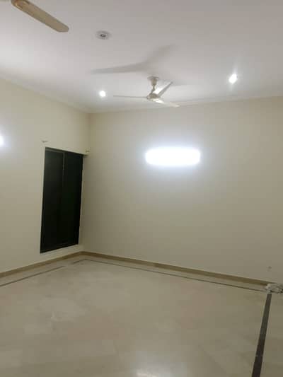 Kanal Upper Portion For Rent Wapda Town 60ft Road OutClass Location Near Rehmat Market