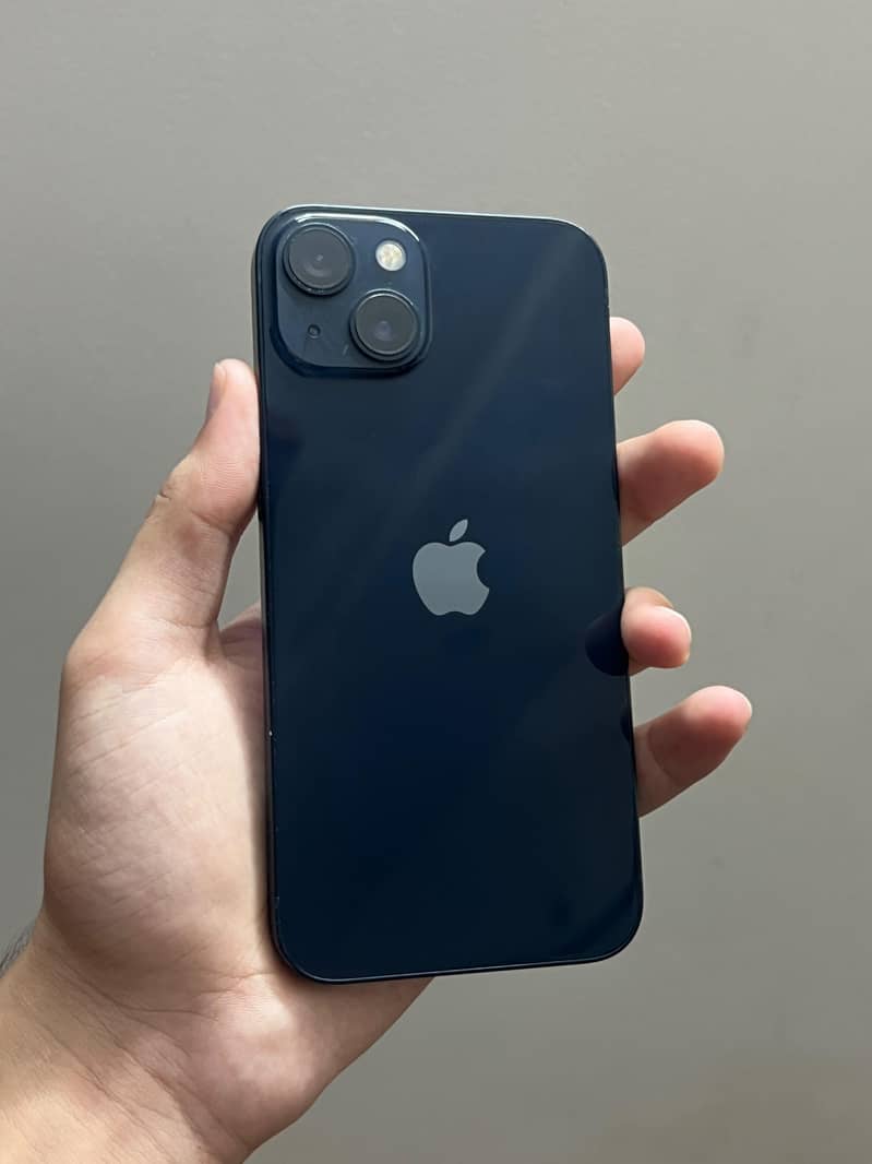 Apple iPhone 13 0