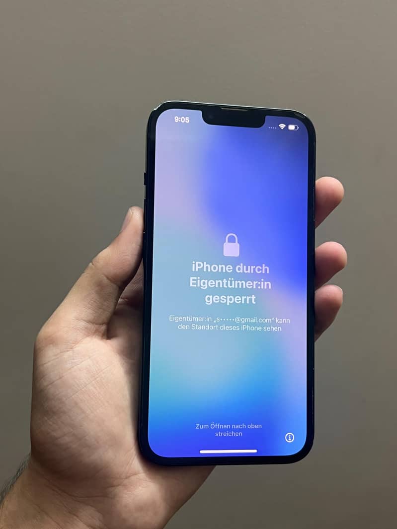 Apple iPhone 13 1