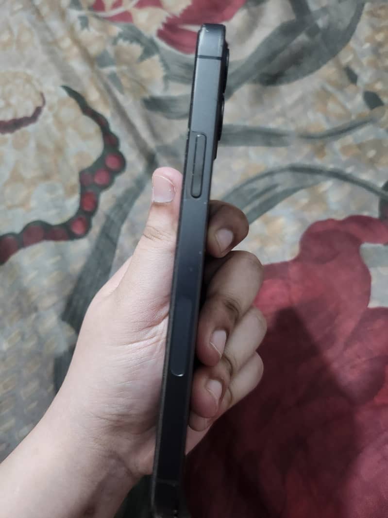 Apple iPhone 12 Pro 3