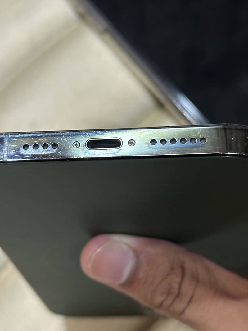 Apple iPhone 13 Pro Max 7