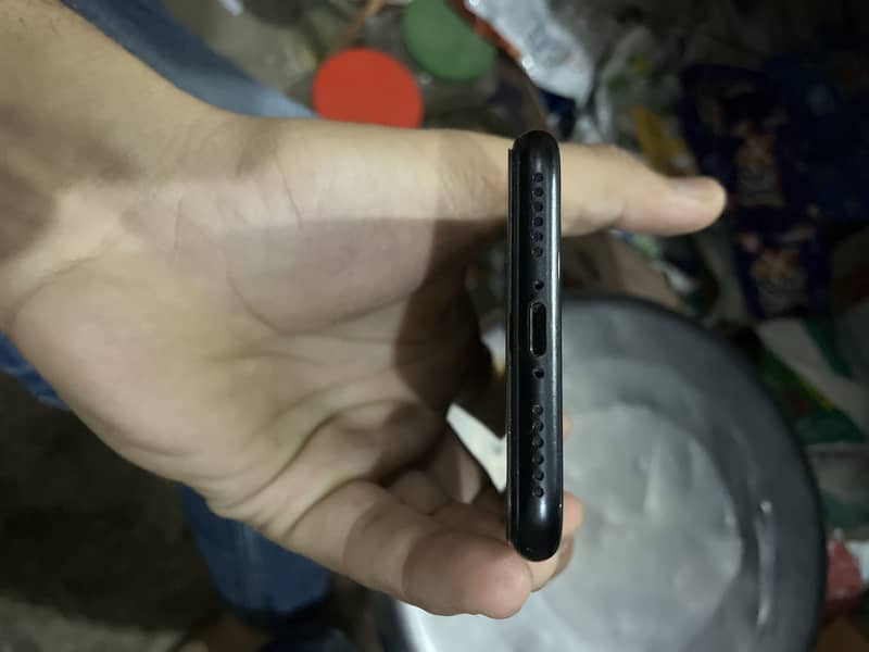 Apple iPhone SE 6