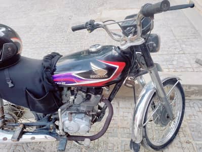 Honda 125 ha model 2017 contact 03063292464