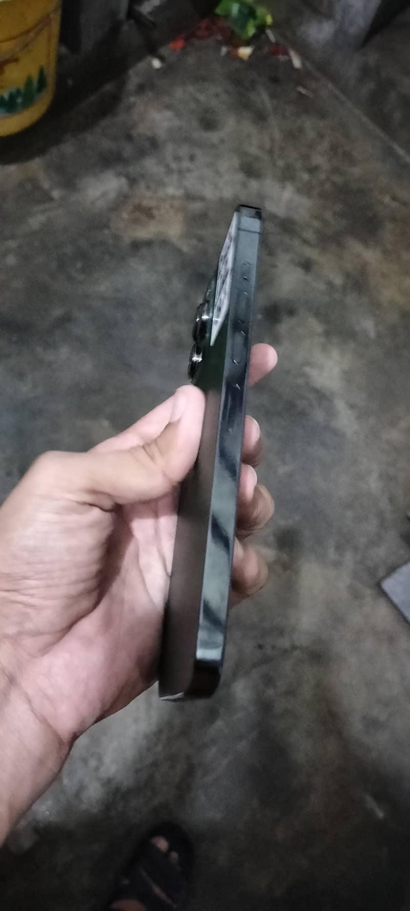 Apple iPhone 13 Pro Max 4