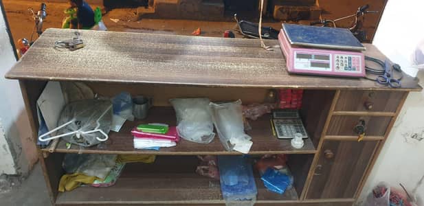 Cash counter for Sale