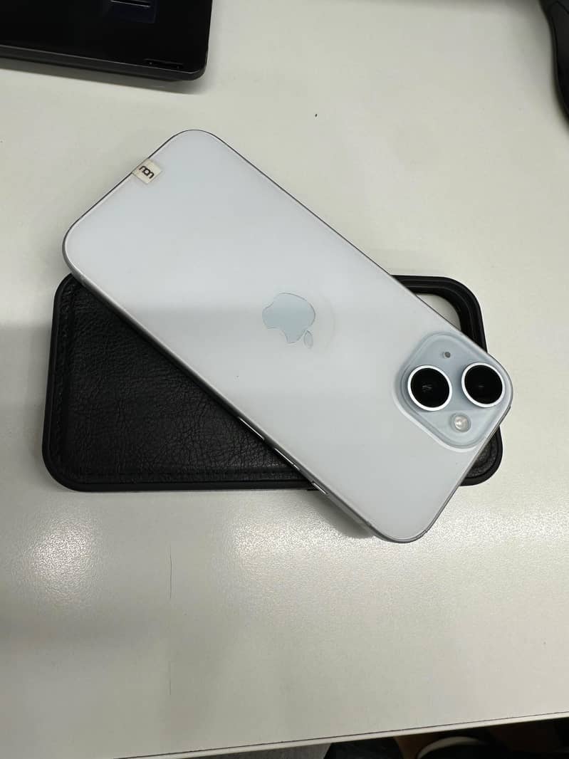 Apple iPhone 15 7