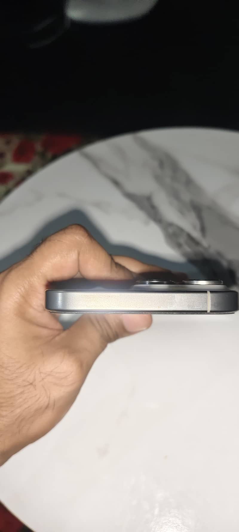 Apple iPhone 16 Pro Max 4