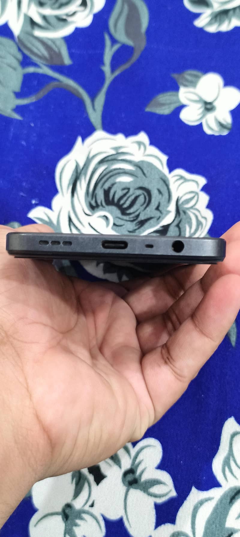 OPPO A78 1