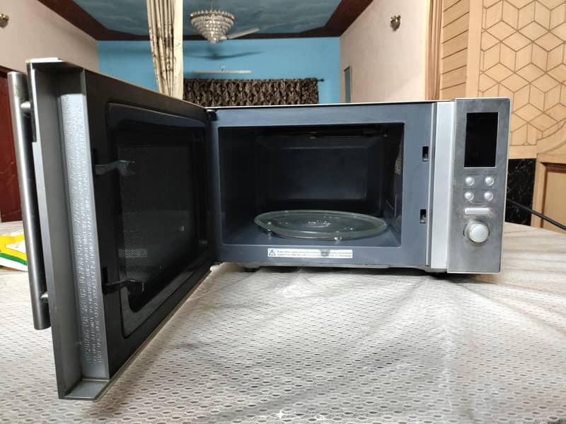 microwave oven 2