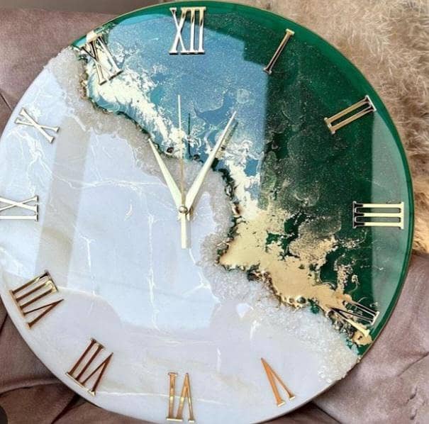 Resin clock ⏰ 2