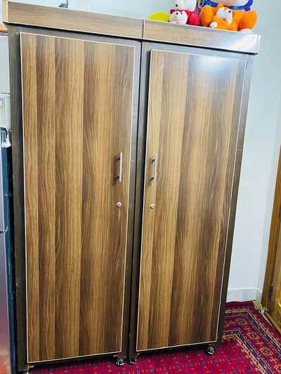 Beautiful almarih for sale