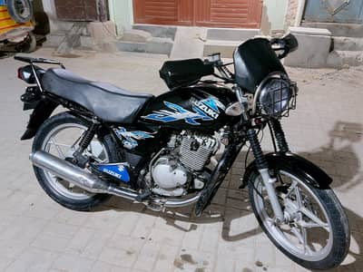 Suzuki Gs 150 SE 2016 model