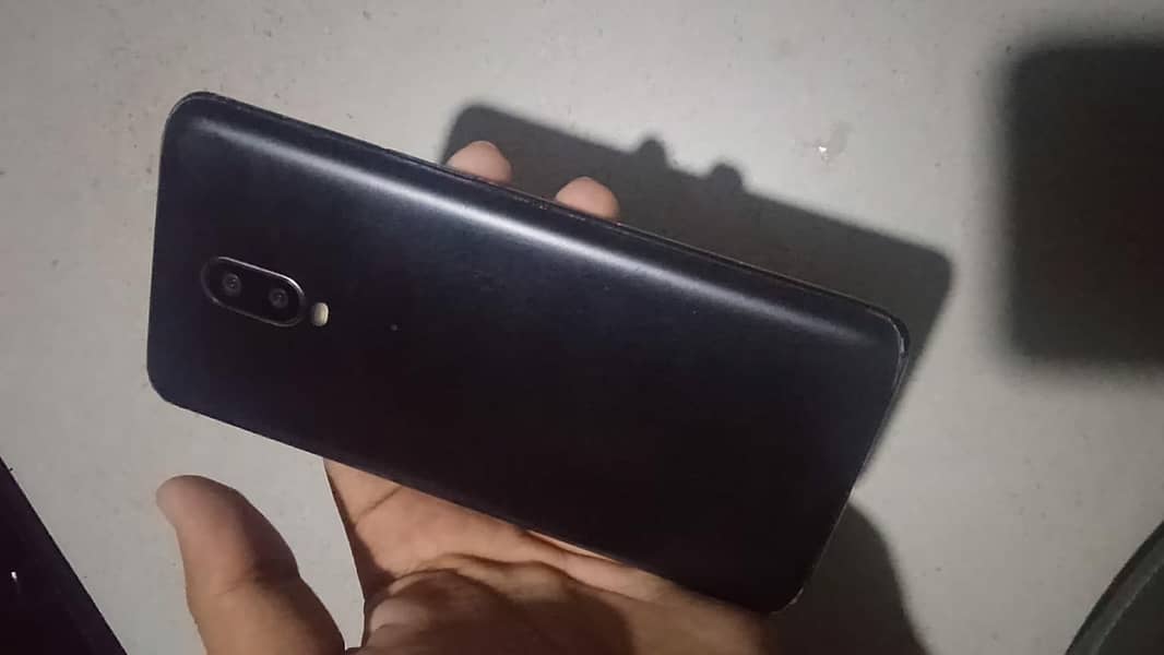 One Plus 6T 1