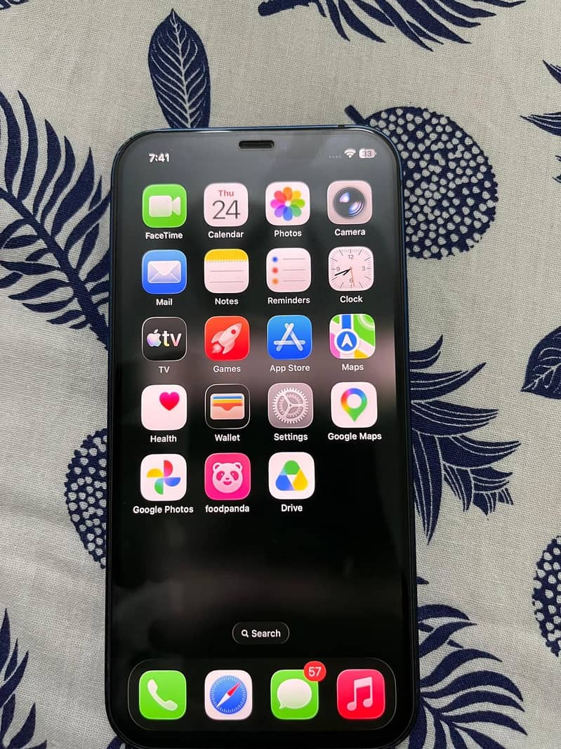 Apple iPhone 12 6