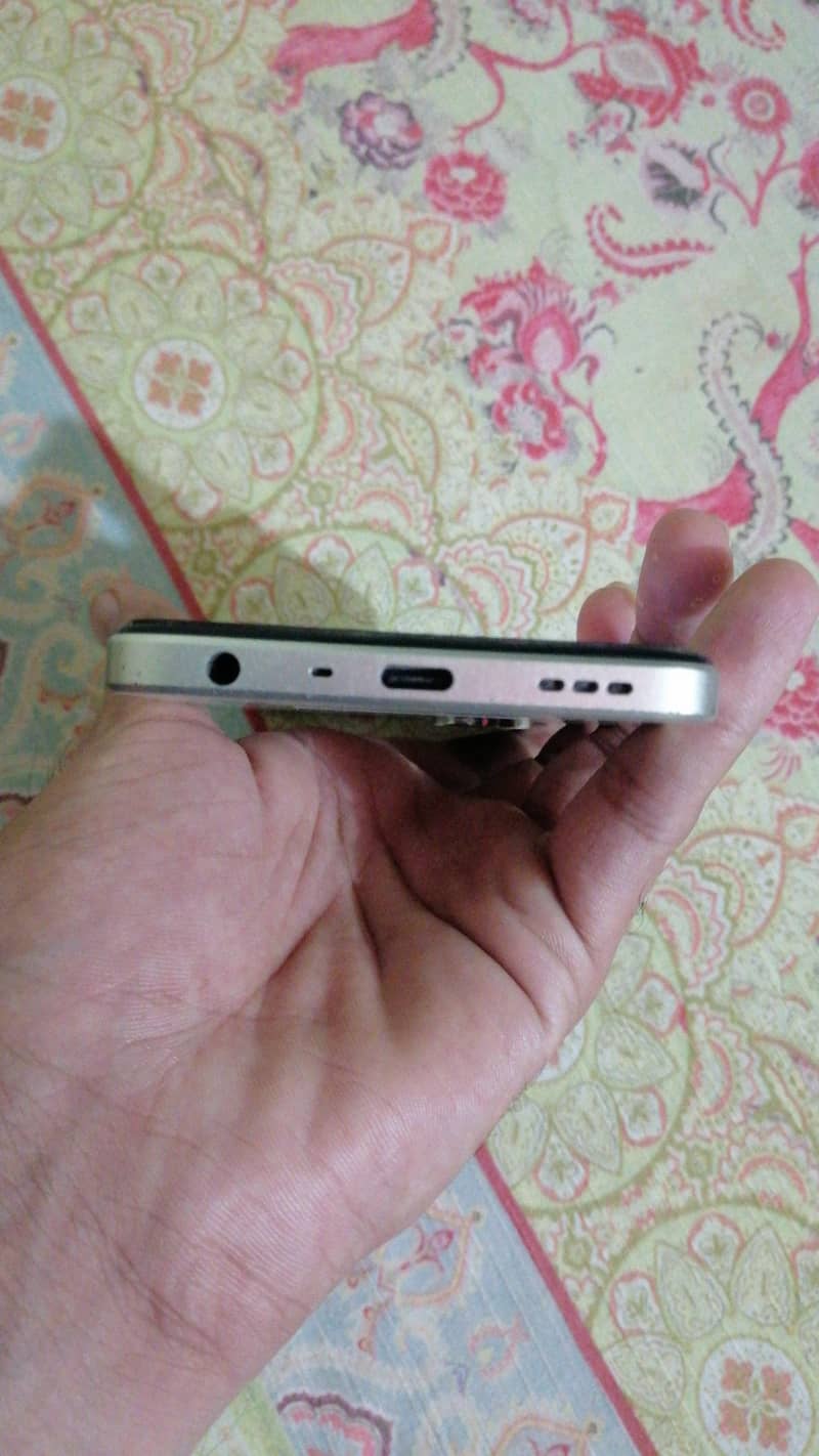 OPPO A38 4