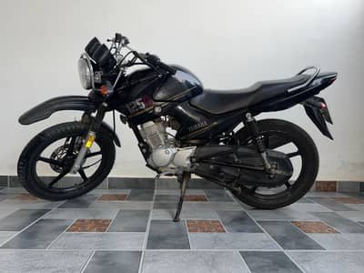 Yamaha Ybr 125G 2022 model Black Colour 13600km driven 10/10