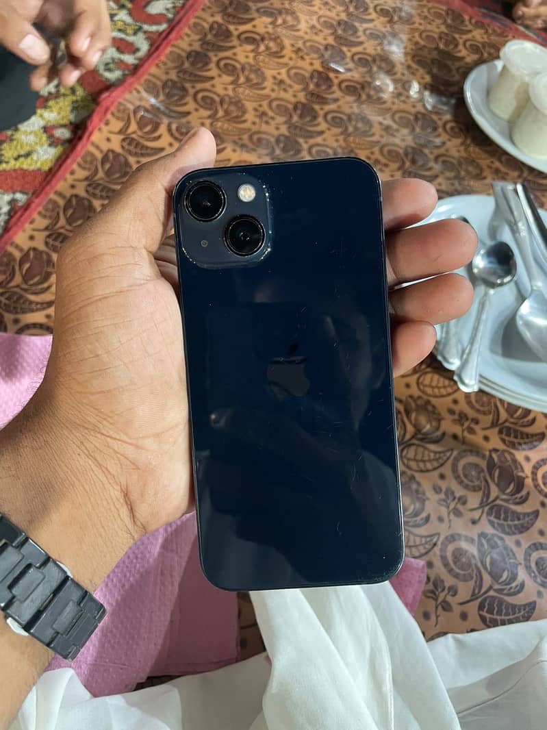 Apple iPhone 13 1