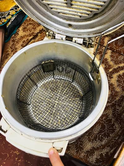 fryer for sale good condition made in france brand moulinex