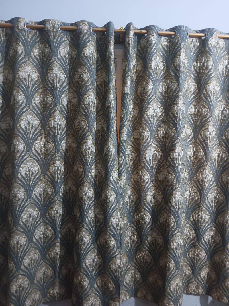 Curtains 0