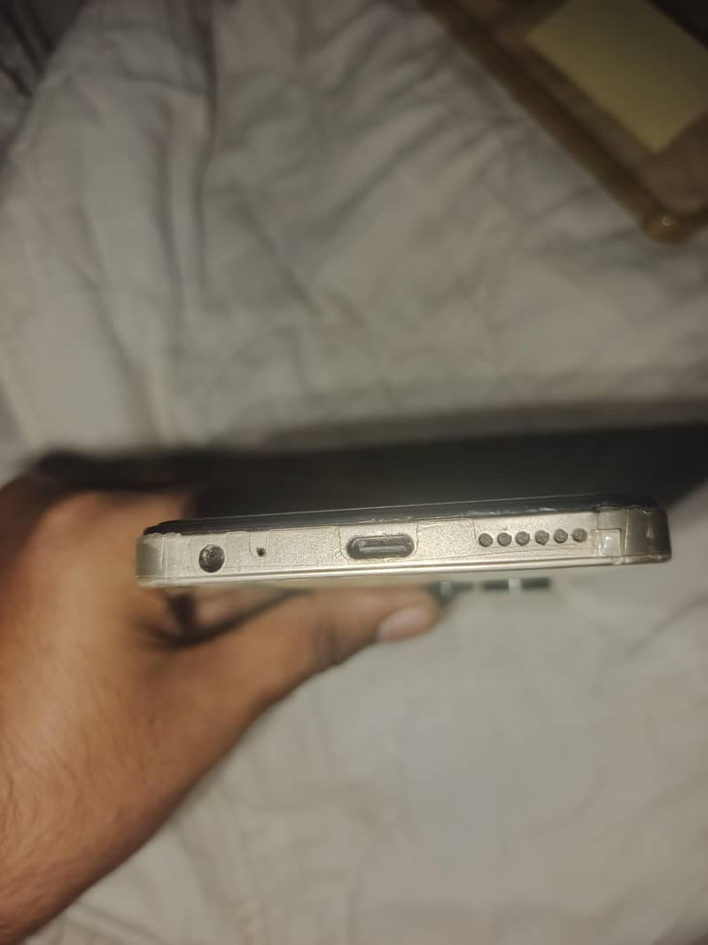 Tecno Spark 20C 3