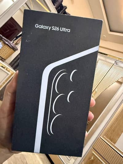 Samsung Mobile S26 Ultra silver shadow color