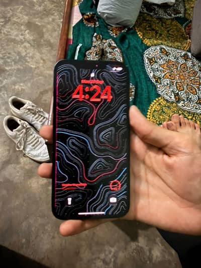 Apple iPhone 13