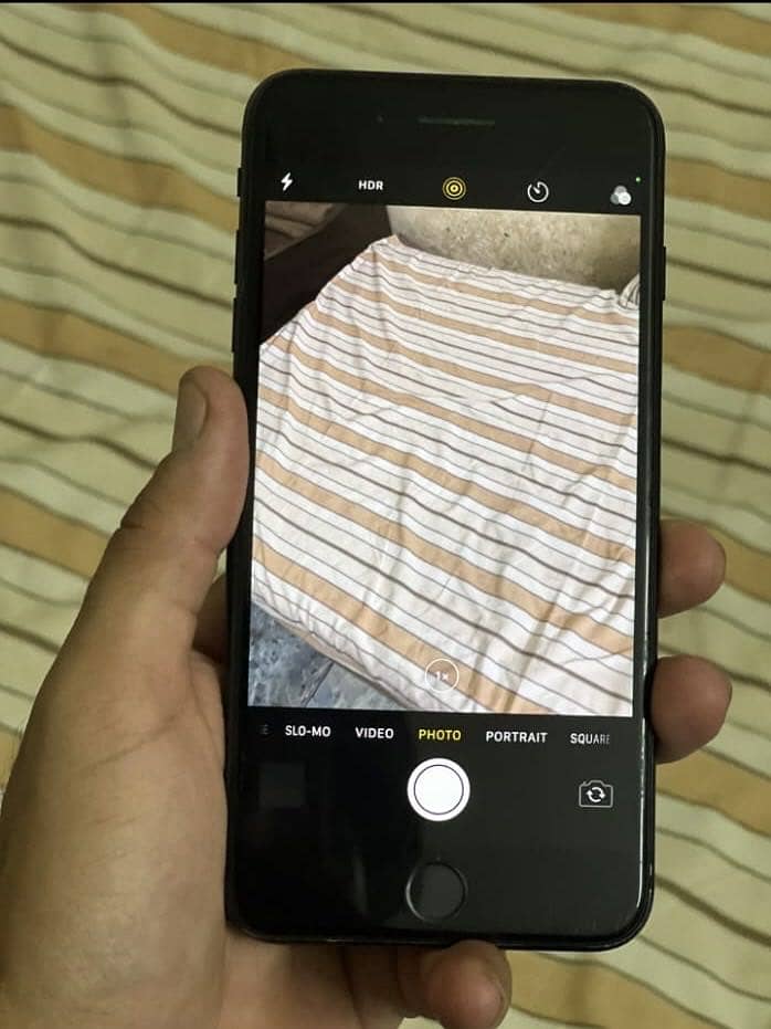 Apple iPhone 7 Plus 2