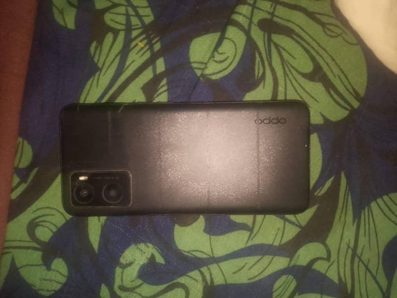 OPPO A76 4
