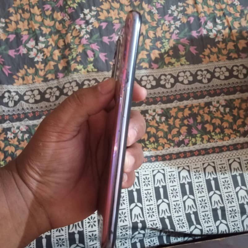 One Plus 9 5G 3