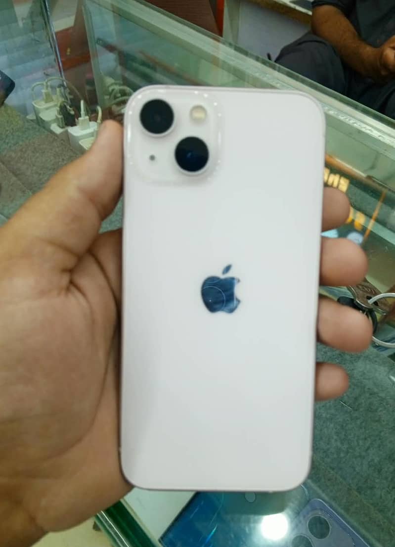 Apple iPhone 13 3
