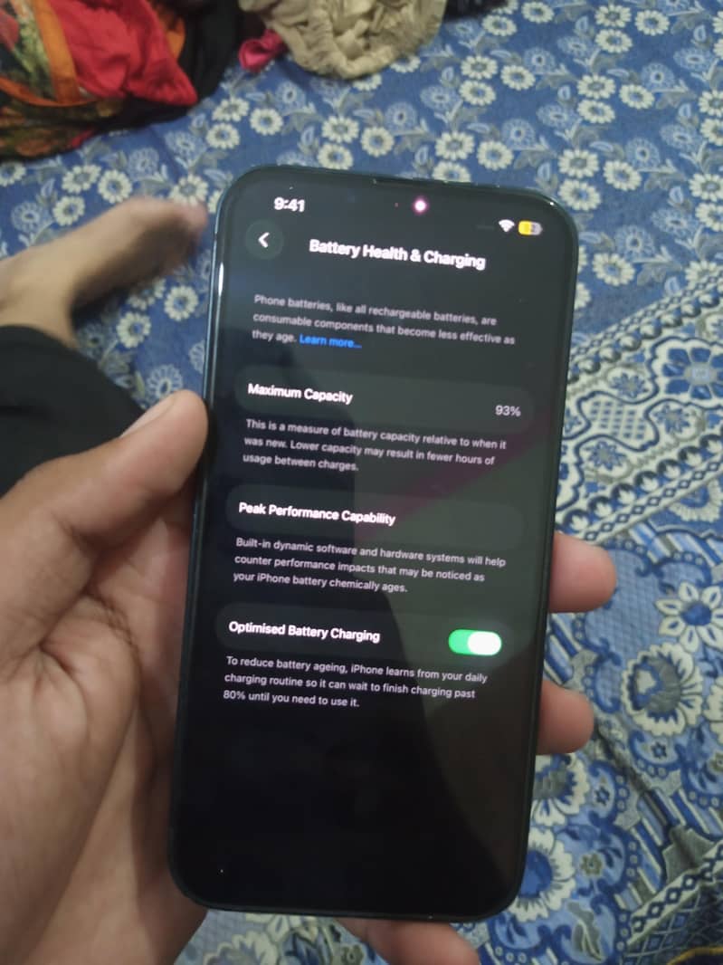 Apple iPhone 13 4