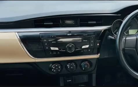 Toyota Corolla 2015 GLI Original Audio System (Like New)
