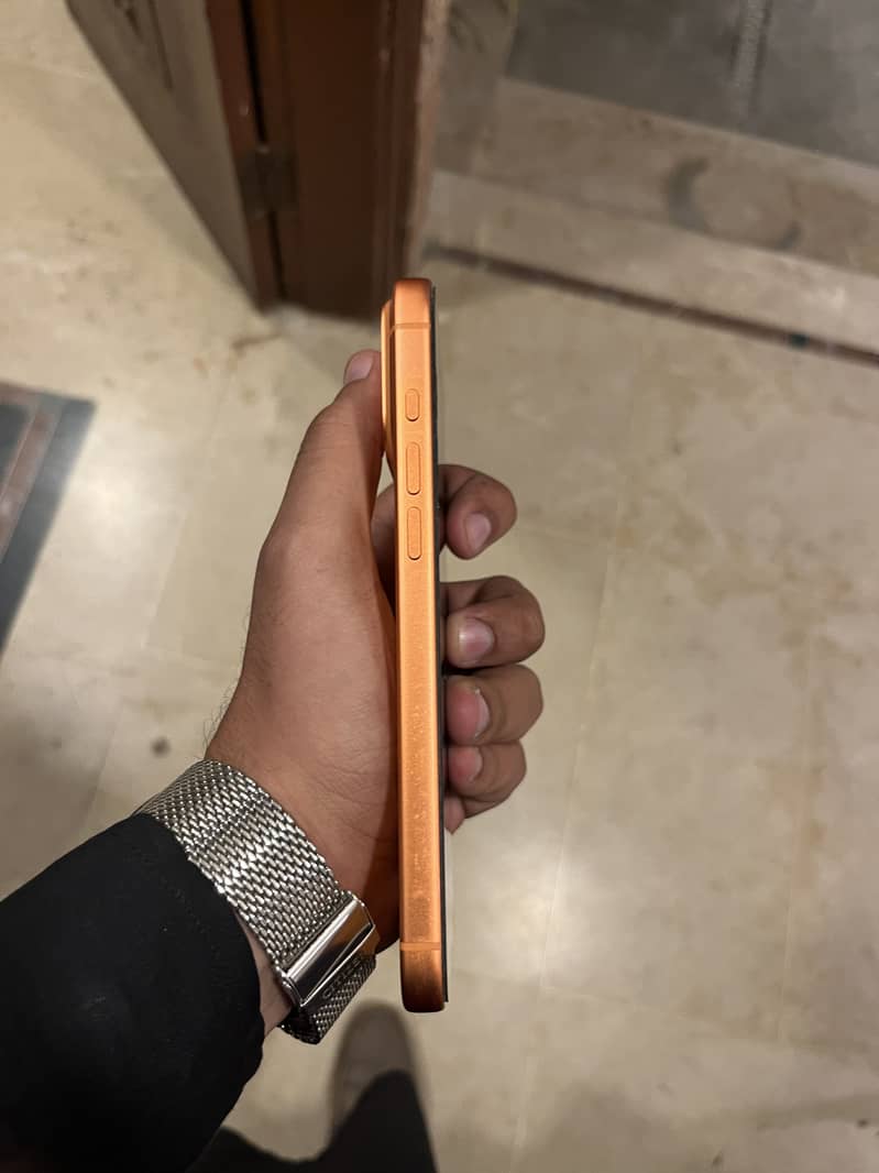 Apple iPhone 17 Pro Max 2