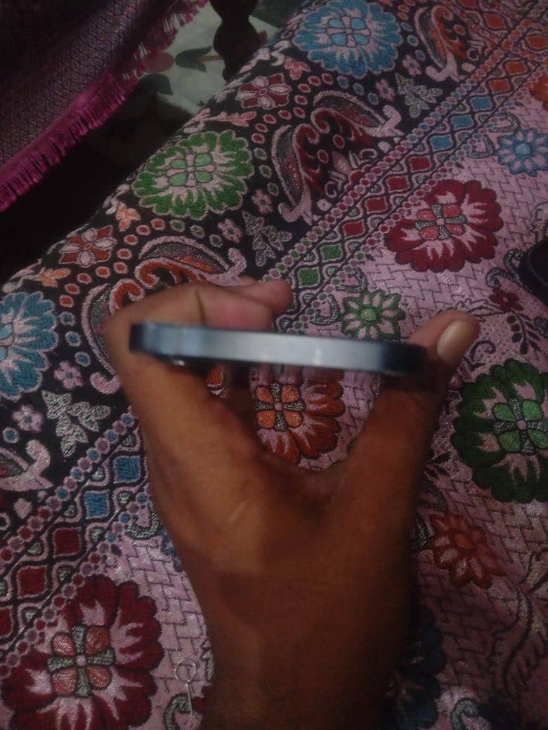 Apple iPhone 12 2