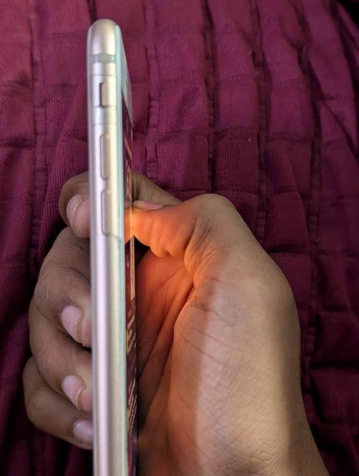 Apple iPhone 8 3