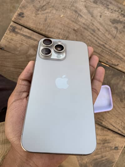 Iphone 15 pro max. Pnel change 256 gb factory unlock bh 82