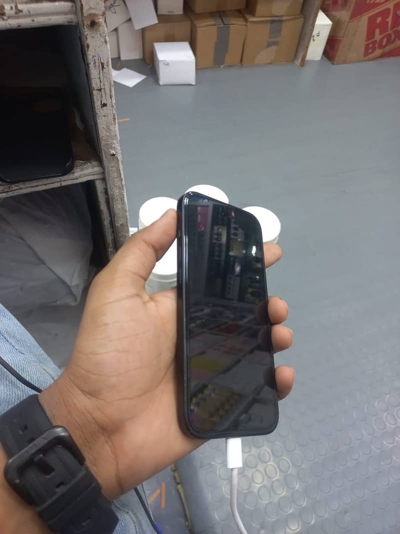 Apple iPhone 15 1