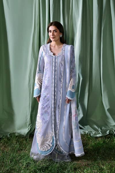 Afrozeh Suit upata: Organza  Trouser: Cambric  Color: Printed Lilac
