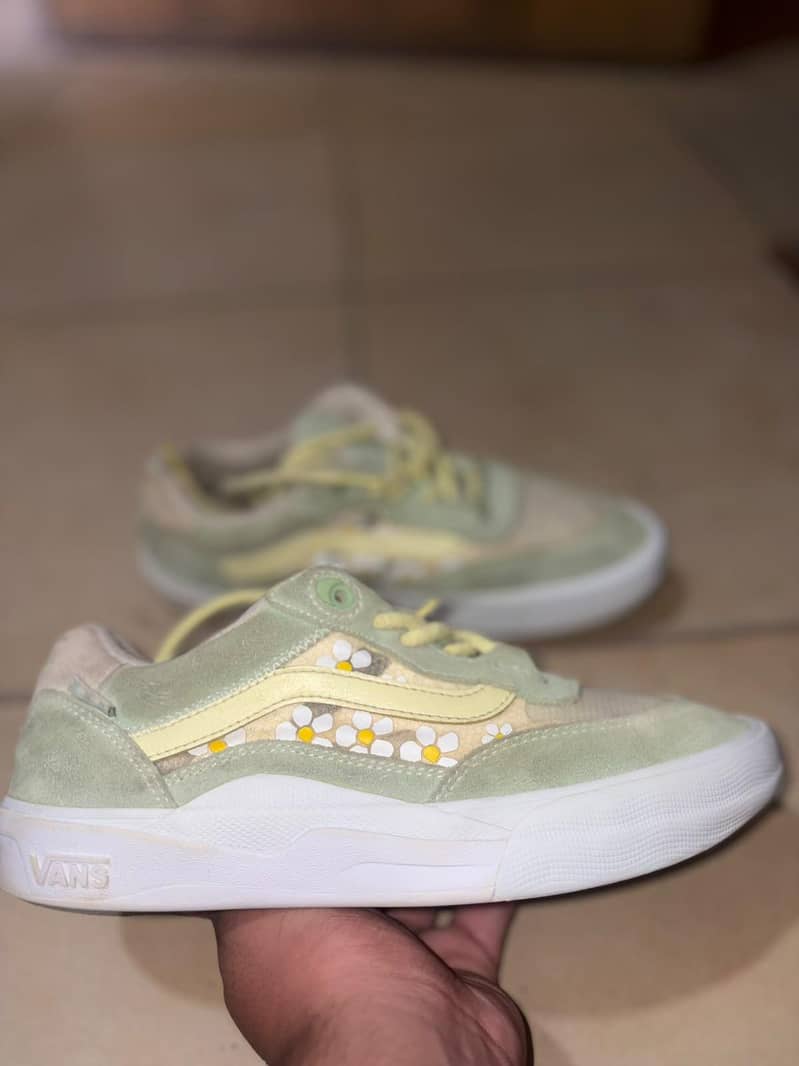 shoes 14