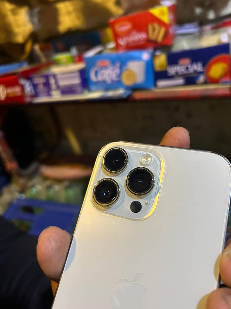 iphone 14 pro max 1